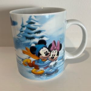 Disney Coffee Mug Mickey & Minnie Mouse, Goofy, Pluto ice skating